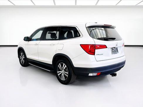 Used 2017 Honda Pilot EX image 6