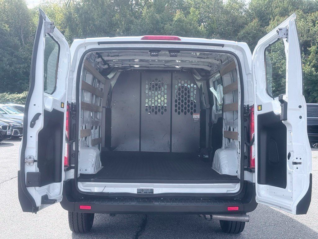 Used 2025 Ford Transit 250 Low Roof w/ Exterior Upgrade Package RWD image 6