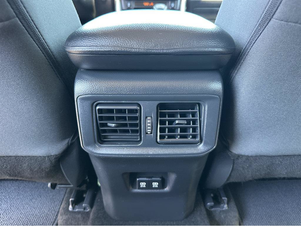 Used 2021 Toyota RAV4 XLE w/ Convenience Package FWD image 17