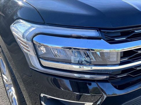 Used 2023 Ford Expedition Max Limited image 29