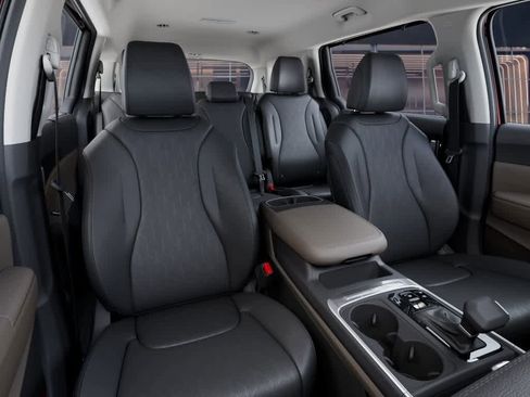 New 2026 Kia Carnival EX FWD image 15