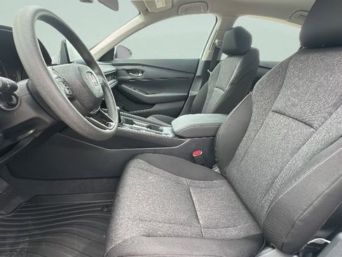 Used 2025 Honda Accord LX image 5