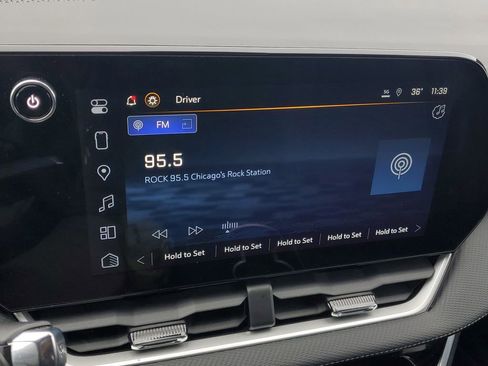 Used 2025 Chevrolet Equinox LT w/ Convenience Package II image 15