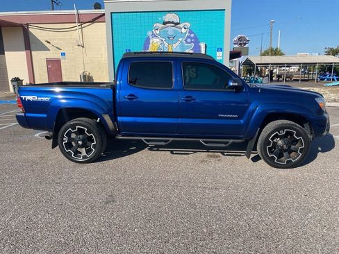 Used 2014 Toyota Tacoma PreRunner image 2