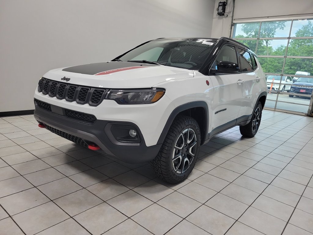 New 2026 Jeep Compass Trailhawk w/ Sun, Sound & Navigation Group AWD/4WD image 3
