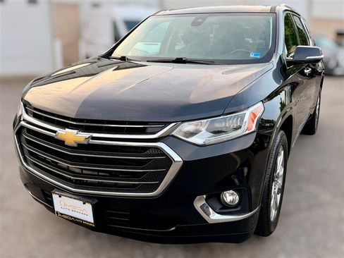 Used 2019 Chevrolet Traverse Premier AWD/4WD image 2