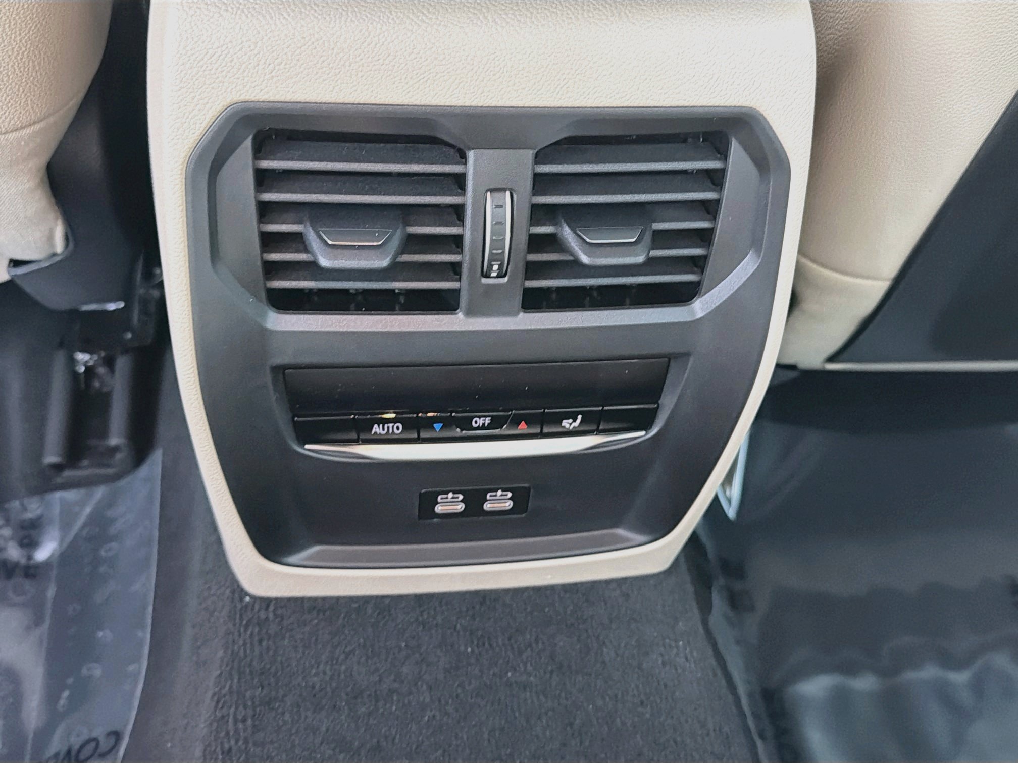 New 2026 BMW 330i Sedan w/ Premium Package RWD image 20