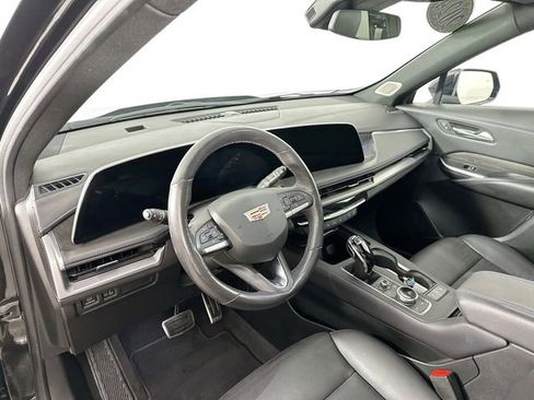 Used 2024 Cadillac XT4 Sport image 21