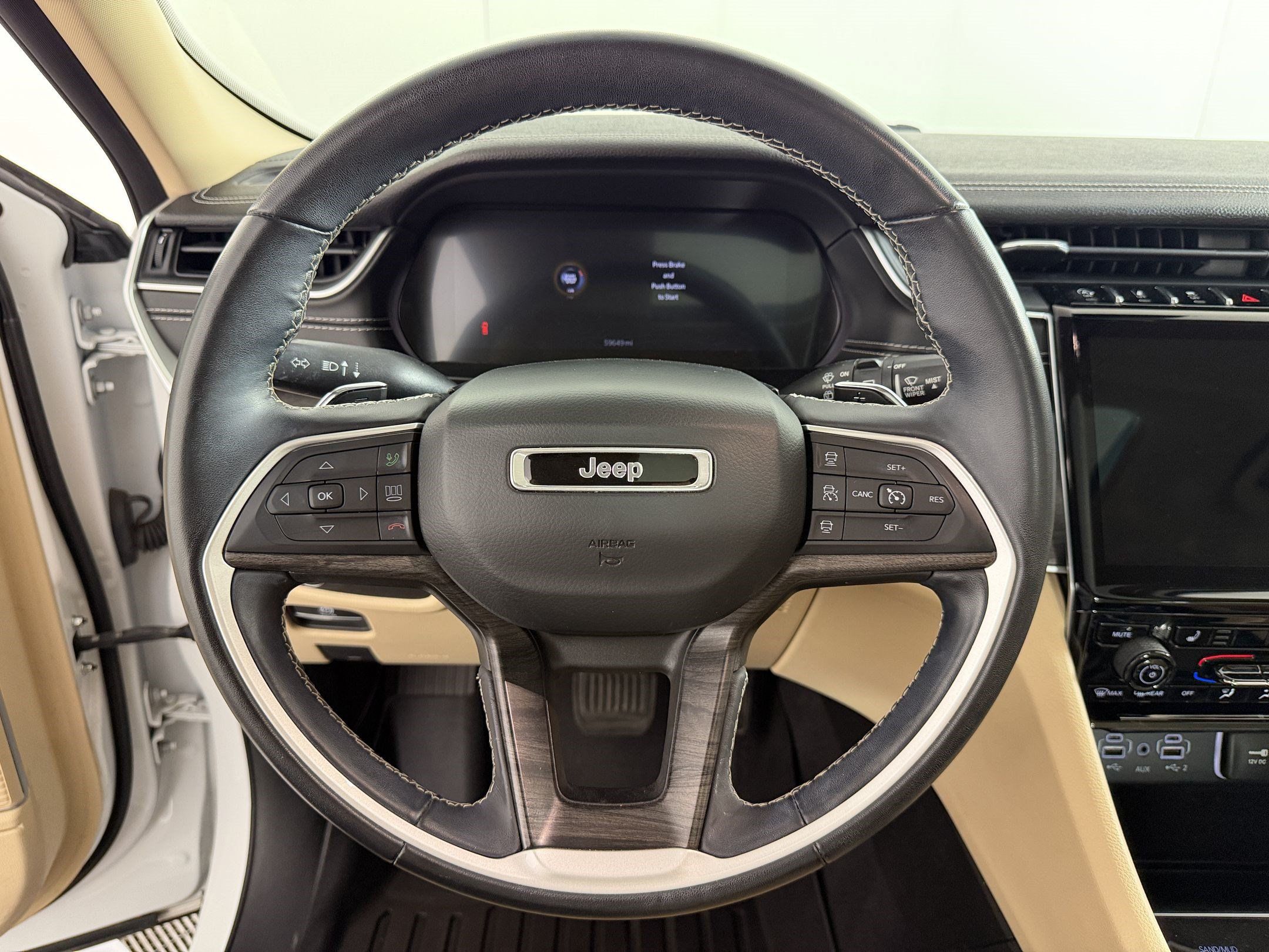 Used 2021 Jeep Grand Cherokee L Limited AWD/4WD image 11