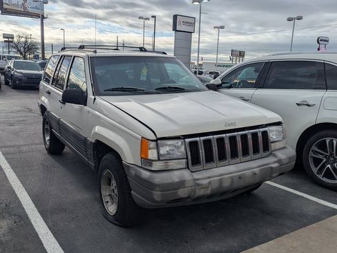 Used 1996 Jeep Grand Cherokee Laredo image 1