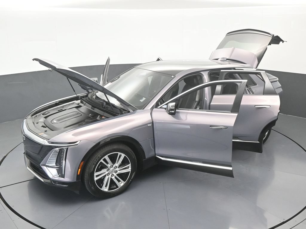 Used 2024 Cadillac Lyriq Tech RWD image 79