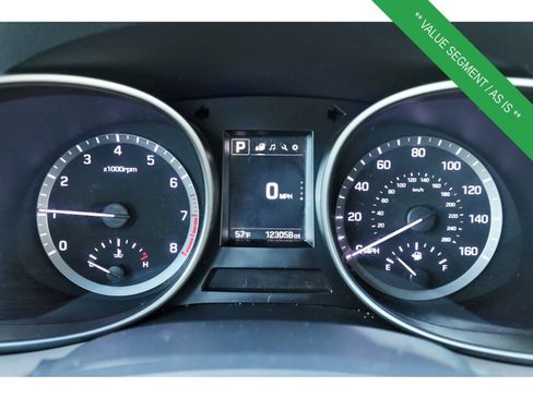 Used 2017 Hyundai Santa Fe SE w/ Cargo Package image 17