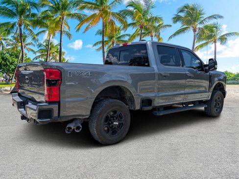 Used 2023 Ford F250 Lariat w/ Black Appearance Package AWD/4WD image 4