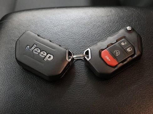 Used 2023 Jeep Wrangler Unlimited w/ Cold Weather Group AWD/4WD image 42