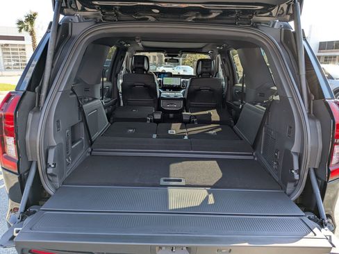 New 2026 Ford Expedition Tremor image 7