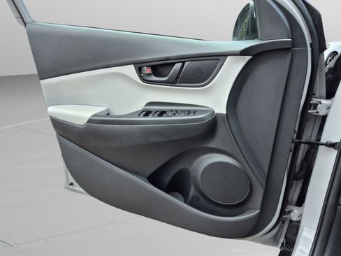 Certified 2022 Hyundai Kona SEL w/ Cargo Package FWD image 20