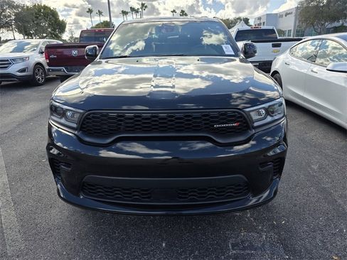 Used 2024 Dodge Durango GT image 2