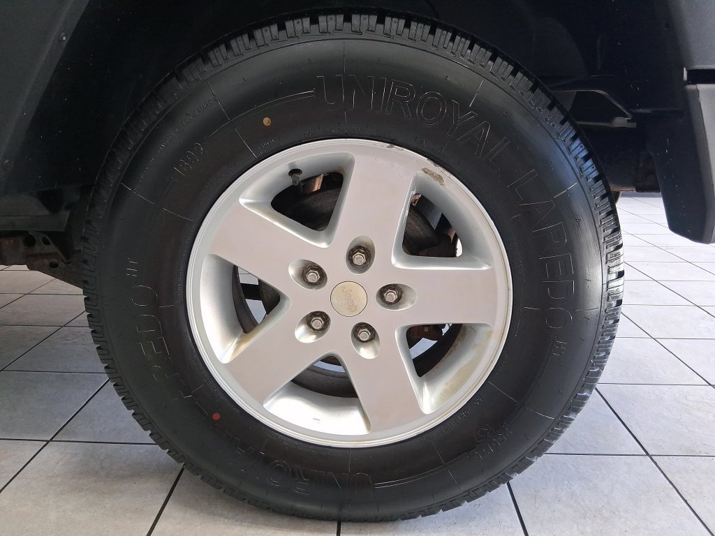 Used 2015 Jeep Wrangler Sport w/ Quick Order Package 24S AWD/4WD image 50