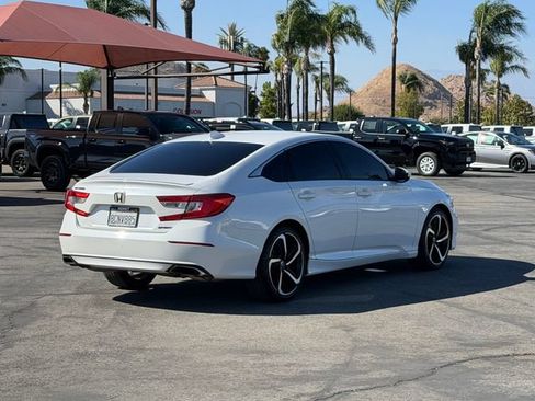 Used 2018 Honda Accord Sport image 5