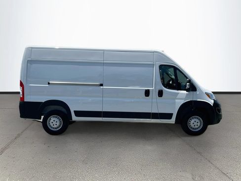 New 2026 RAM ProMaster 2500 w/ Convenience Group FWD image 8