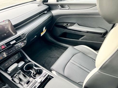 New 2026 Kia K5 GT-Line image 12