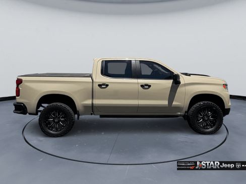 Used 2023 Chevrolet Silverado 1500 LT Trail Boss AWD/4WD image 4