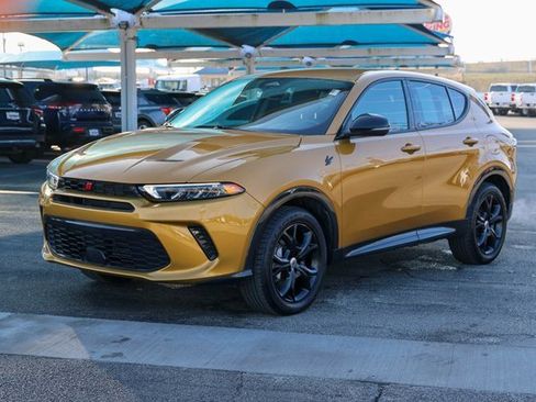 Used 2024 Dodge Hornet R/T w/ R/T Blacktop Package image 6