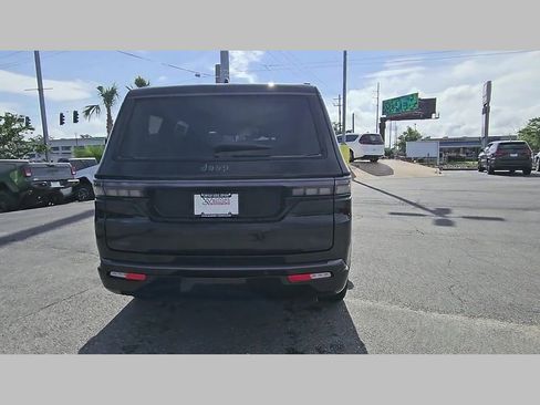 New 2026 Jeep Grand Wagoneer Limited w/ Convenience Group I AWD/4WD image 29