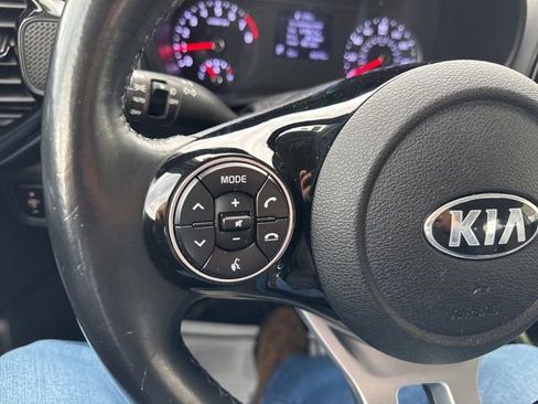 Used 2020 Kia Soul EX image 13