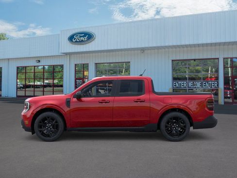New 2026 Ford Maverick Lariat w/ Black Appearance Package image 3