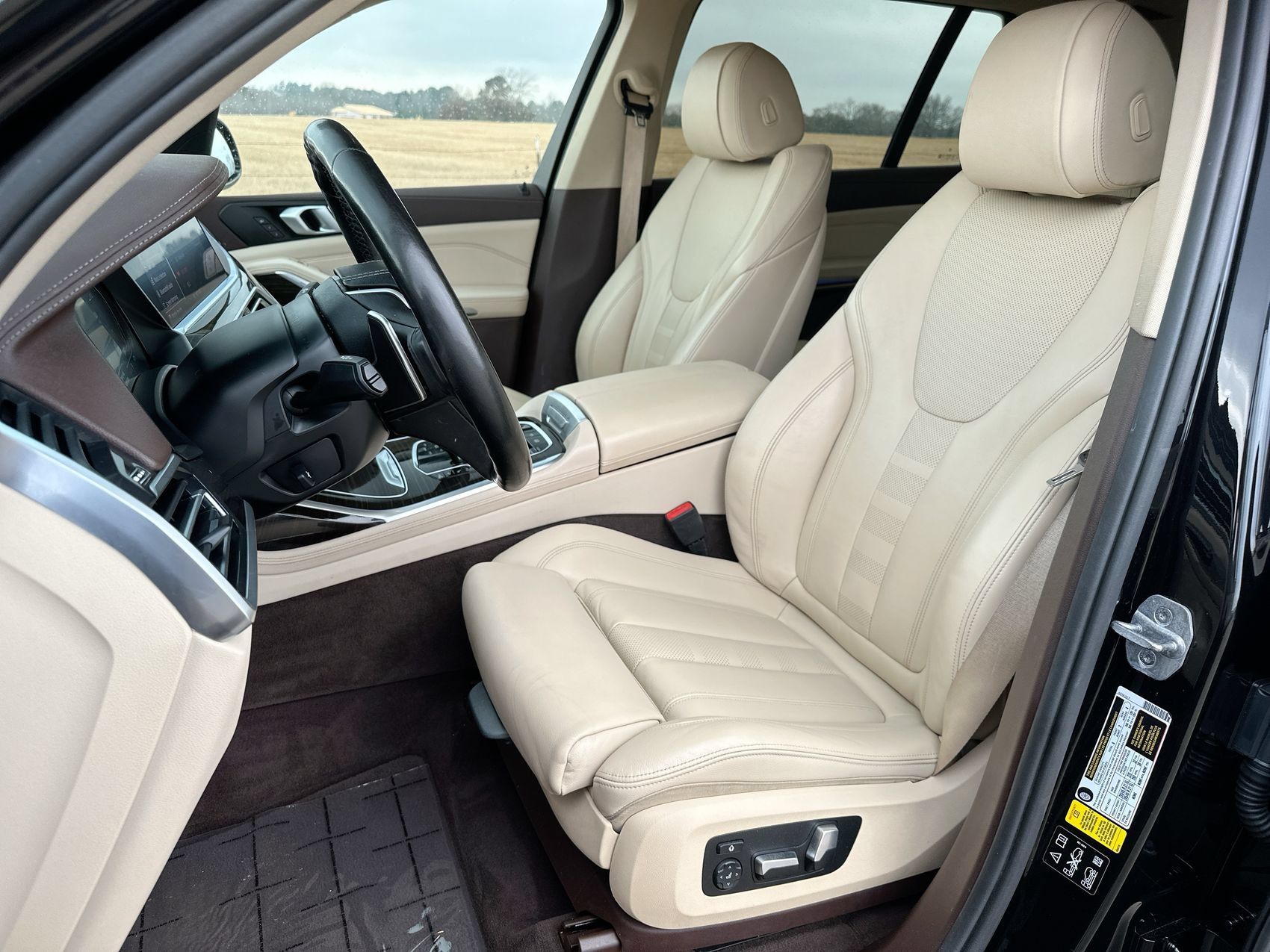 Used 2019 BMW X7 xDrive40i w/ Cold Weather Package AWD/4WD image 11