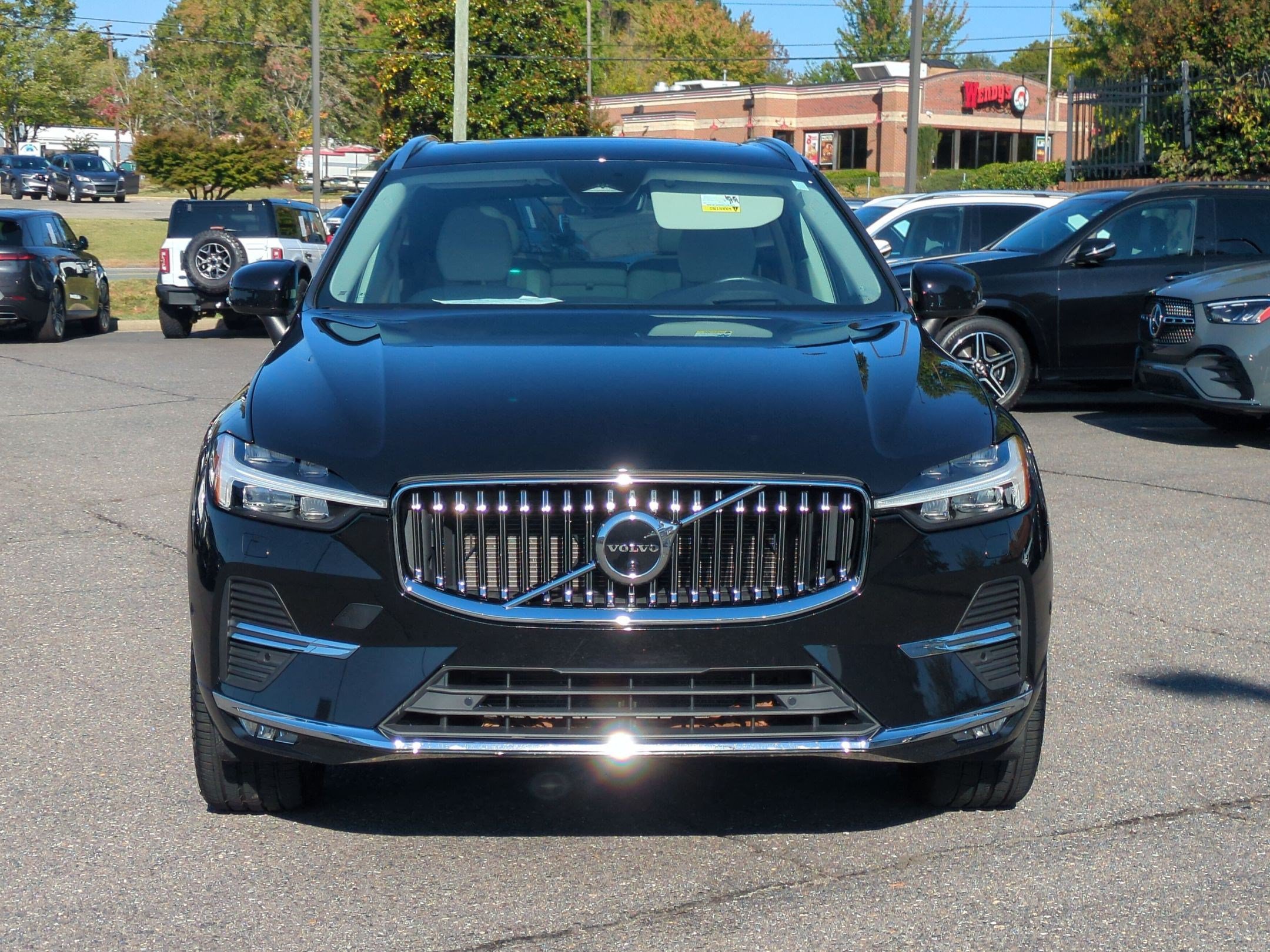 Used 2022 Volvo XC60 B5 Inscription w/ Advanced Package AWD/4WD image 8