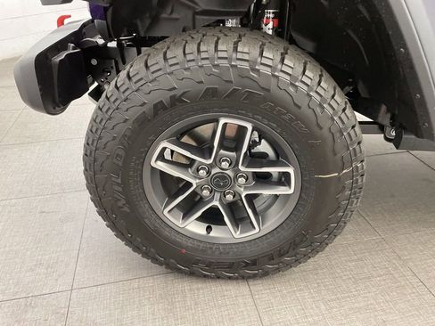 New 2026 Jeep Gladiator Mojave AWD/4WD image 8