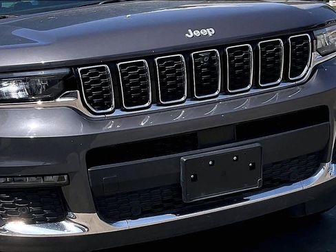 Used 2024 Jeep Grand Cherokee L Limited w/ Luxury Tech Group II AWD/4WD image 30