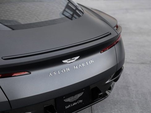 Used 2023 Aston Martin DB11 V12 image 9