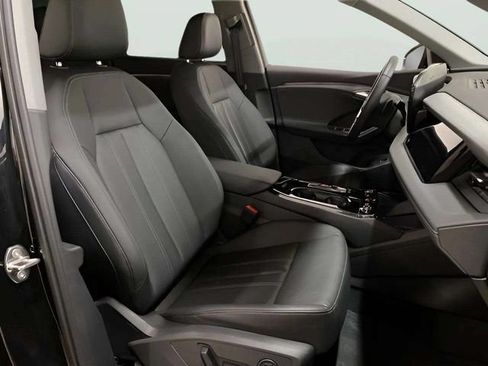 Used 2025 Audi Q6 e-tron Premium w/ Convenience Package RWD image 61