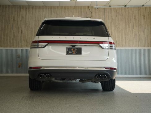 Used 2021 Lincoln Aviator Reserve w/ Elements Package Plus RWD image 8