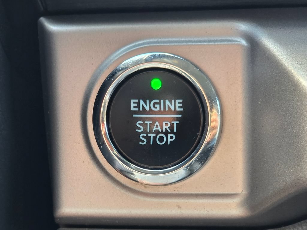 Used 2023 Ford F150 XLT w/ Equipment Group 302A High AWD/4WD image 17