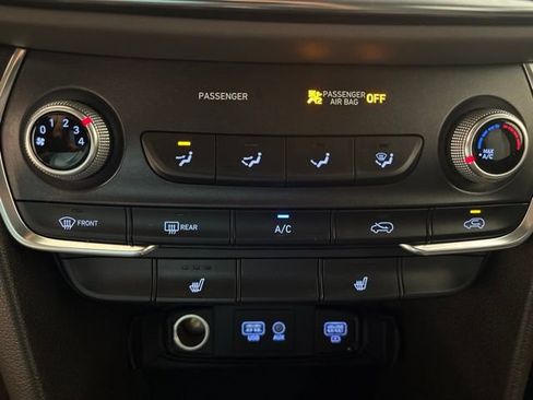 Used 2020 Hyundai Santa Fe SEL FWD image 22
