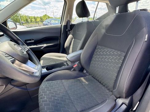 Used 2022 Nissan Kicks SV FWD image 16
