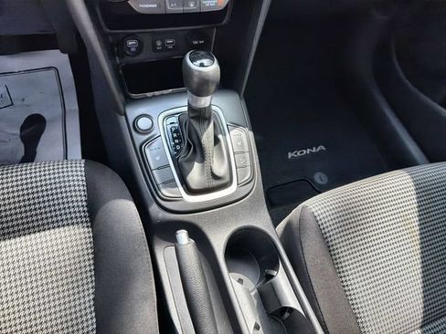 Used 2020 Hyundai Kona SEL FWD image 19