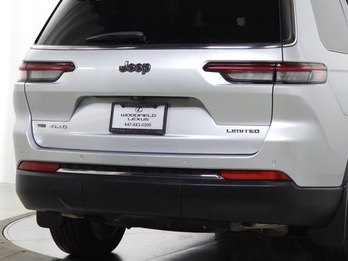 Used 2021 Jeep Grand Cherokee L Limited w/ Luxury Tech Group II AWD/4WD image 10