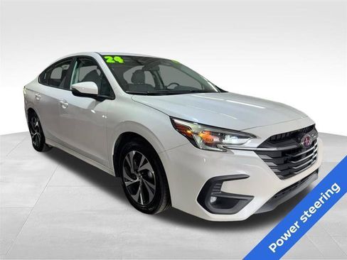 Used 2024 Subaru Legacy Premium AWD/4WD image 3