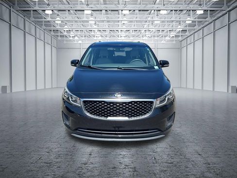 Used 2015 Kia Sedona LX w/ LX Convenience Package FWD image 2