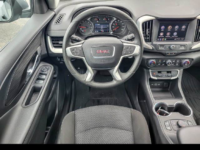 Certified 2024 GMC Terrain SLE w/ Driver Convenience Package AWD/4WD image 9