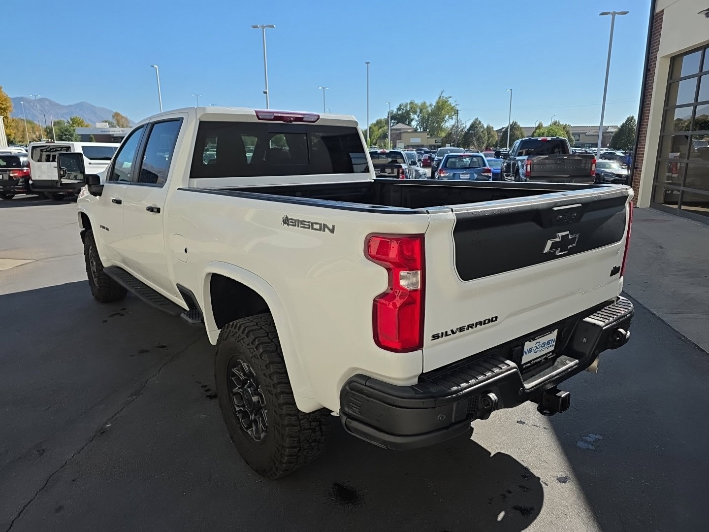 Used 2024 Chevrolet Silverado 2500 ZR2 w/ ZR2 Bison Edition AWD/4WD image 31