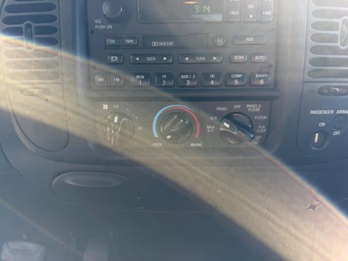 Used 2000 Ford F150 Harley-Davidson RWD image 15