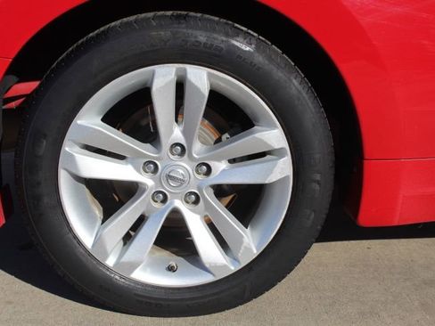 Used 2010 Nissan Altima 2.5 S w/ Premium Pkg image 32