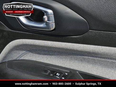 Used 2024 Jeep Compass Latitude AWD/4WD image 31