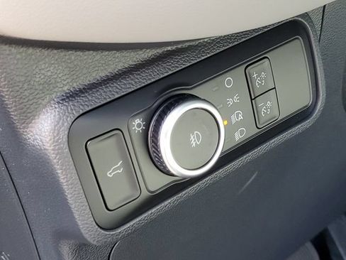 New 2026 Ford Explorer Active w/ Active Comfort Package AWD/4WD image 11